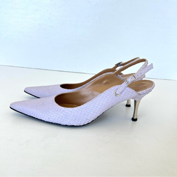 STUART WEITZMAN Lavender Snake Leather Silver Metal Heel Slingback Pump Sz 8.5 M - Picture 4 of 15